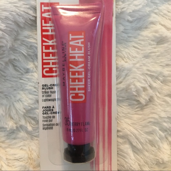 Bundle of makeup 4pc - Picture 5 of 8